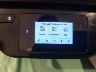 Impresora HP OfficeJet 3833 con tinta y repuesto