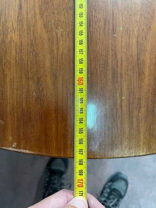 Mesa de madera redonda