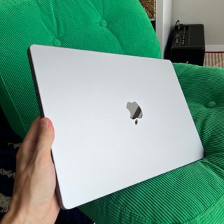 MacBook Pro 16 / 2021 / M1 Pro / 1TB / 16GB / Gris