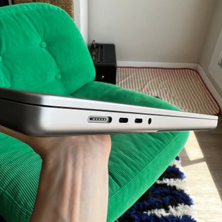 MacBook Pro 16 / 2021 / M1 Pro / 1TB / 16GB / Gris