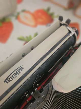 Máquina de escribir Triumph.