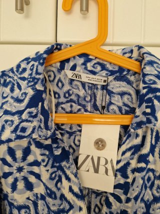 Vestido camisero midi Zara estampado