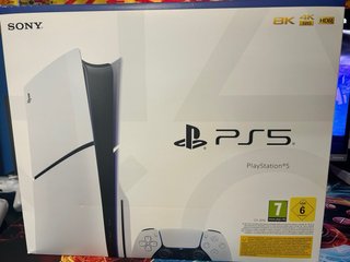 Consola PS5 Slim + 2 Juegos + Monitor Game