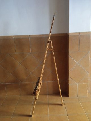 Caballete de madera para pintar