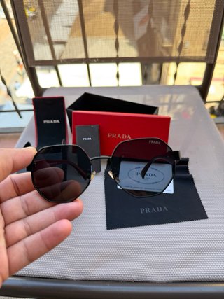 Gafas de sol Prada Negras