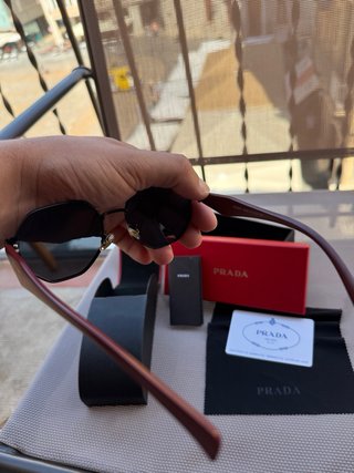 Gafas de sol Prada Negras