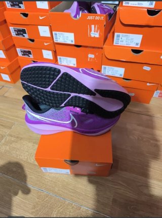 Nike Vomero 17 Morado Blanco