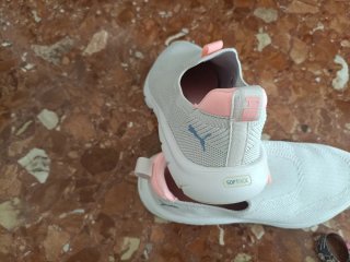 Zapatillas Puma sin cordones rosa y blanco