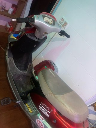 Moto Eléctrica Monty E-70 Roja