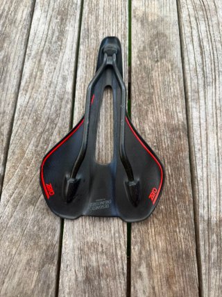 Sillín CUBE Carbono
