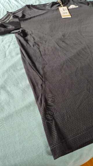 Camiseta Adidas Negra Deportiva