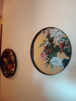 Conjunto mesita y 2 espejos florales