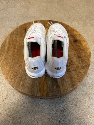 Nike TN x Supreme Blancas Rojas