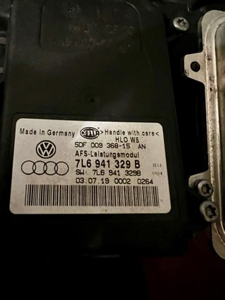 Faro delantero derecho Skoda Superb