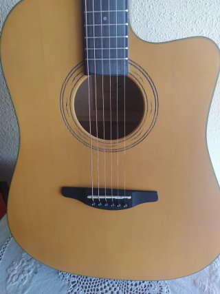 Guitarra Acústica Marrón