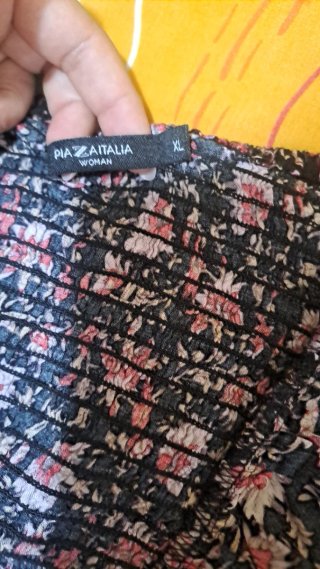 Top Piazza Italia floreale nero taglia XL
