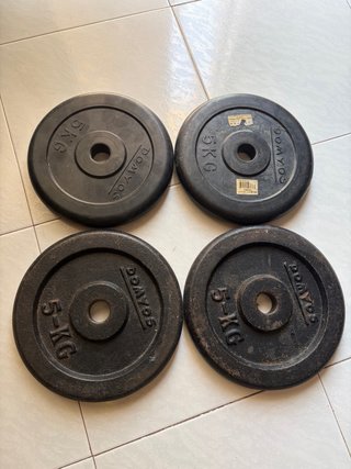 Banco, barra y discos de pesas 5kg