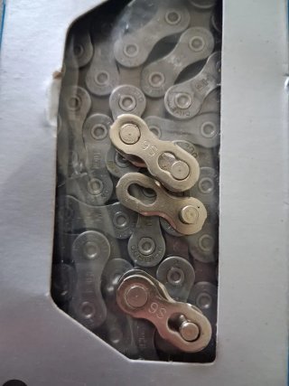 Cadena Shimano CN-HG53 9s con eslabones rapidos
