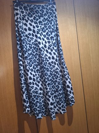 Falda midi estampado animal print