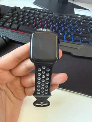Apple Watch SE 44mm + Correas