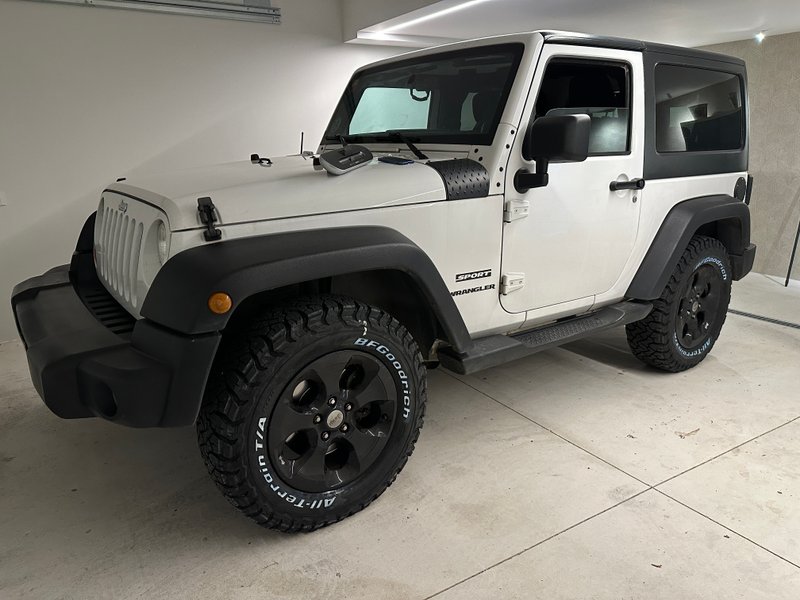 Jeep Wrangler 2012 2,8D Sport - foto 1