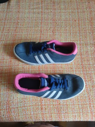 Zapatillas Adidas Azul y Rosa