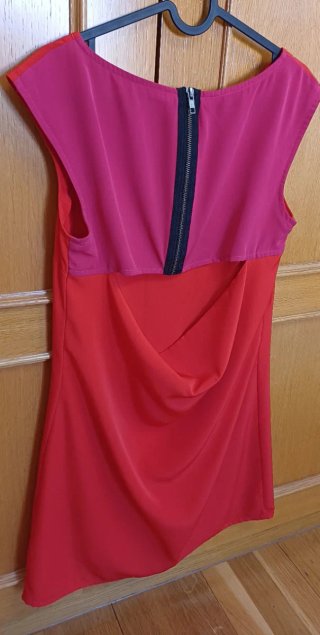 Vestido rojo sin mangas