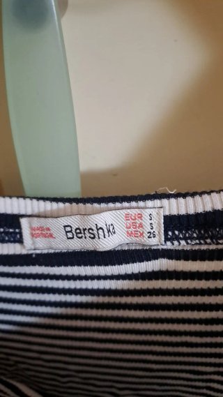 Top Bershka righe bianche blu scollo barca