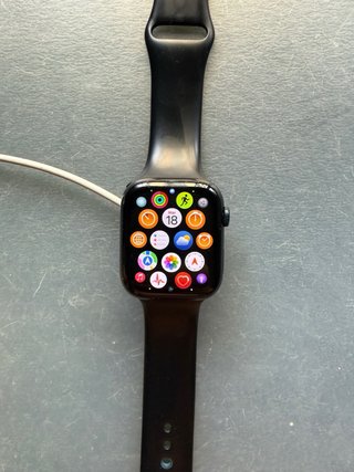 Apple Watch (Series 8) 2023 GPS + Cellular 45 mm