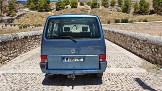 Volkswagen Caravelle / Transporter