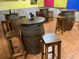 Mesas y sillas hogar, casas, bodegas, salones