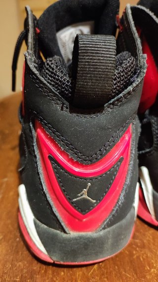 Jordan True Flight nere e rosse taglia 41 US 8