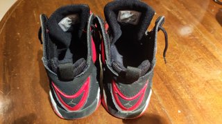 Jordan True Flight nere e rosse taglia 41 US 8