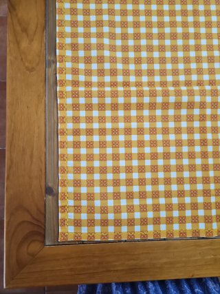Mantel Cuadros Amarillo y Marrón