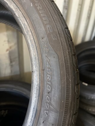 Neumático 215/45-18 89V