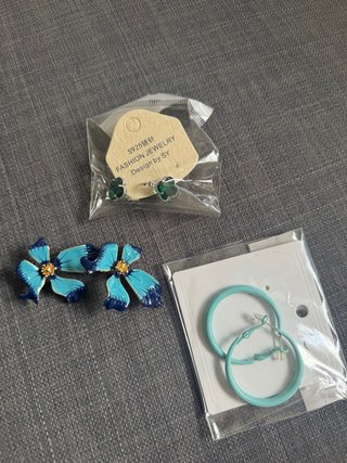 3 pares de pendientes elegantes