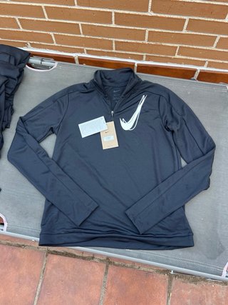 LIQUIDACIÓN LOTE - Sudadera Nike Dri-Fit Mujer