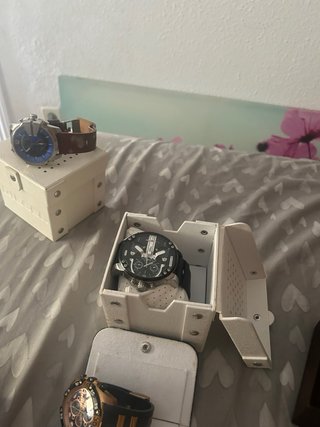 Reloj Diesel Azul y Marrón el precio es por todos