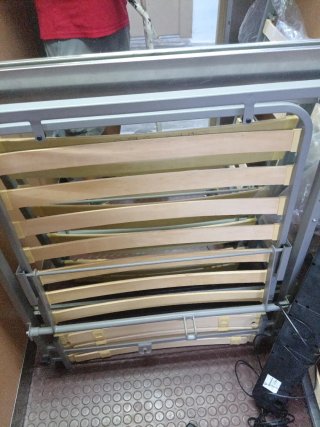 Cama articulada eléctrica con mando