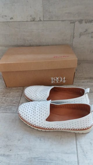 Zapatos beige/blanco talla 37