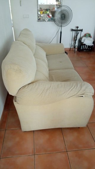 Sofá beige de tela