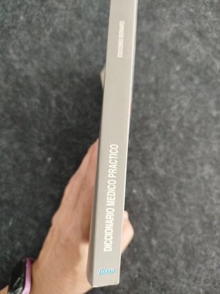Diccionario médico práctico inglés-castellano