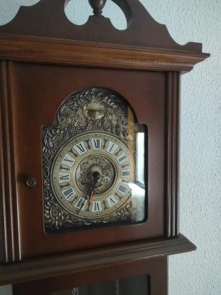 Reloj de pie antiguo madera y metal