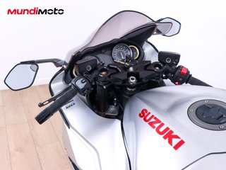SUZUKI HAYABUSA 1300 RR