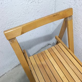 Silla plegable de madera