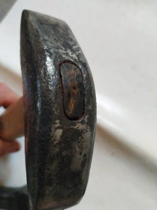 YUNQUE Y MARTILLO PARA GUADAÑA.