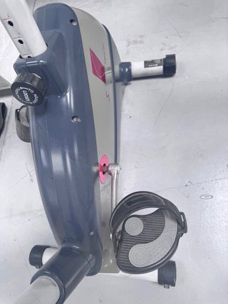 Bicicleta Estática SPORTSTECH ESX 500
