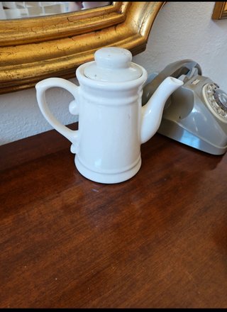 Teiera vintage con decoro frutta