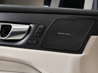 Volvo XC60 T6 AWD Recharge Ultimate Bright -- 2023