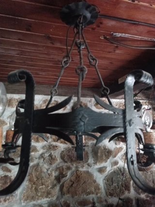 Lámpara de techo antigua forja